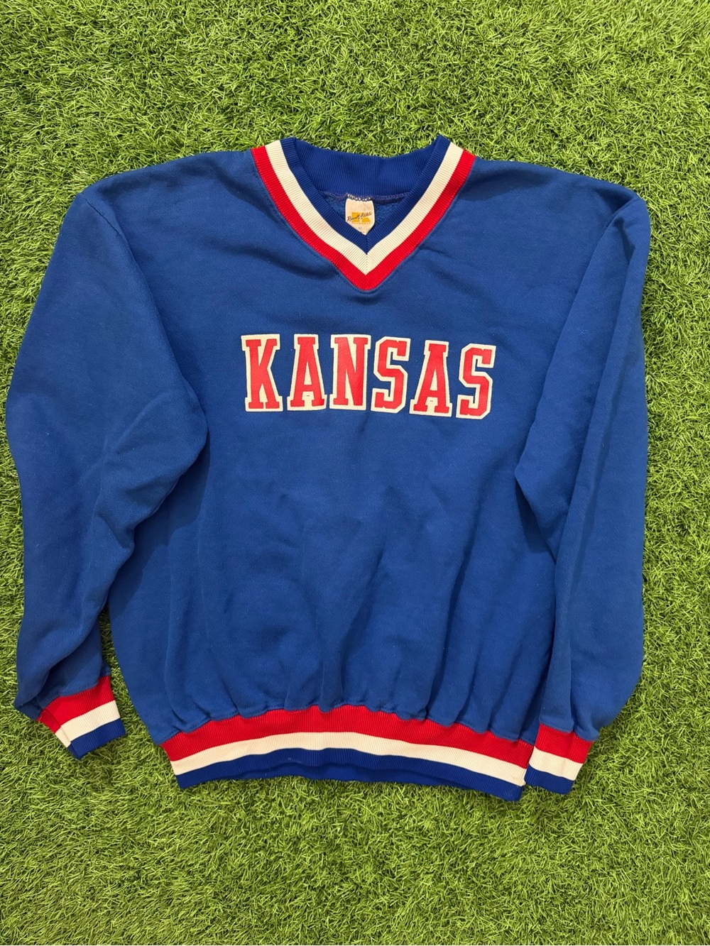 Vintage Russel Kansas KU Blue Pullover Sweatshirt w Red & White Trim Sz Medium
